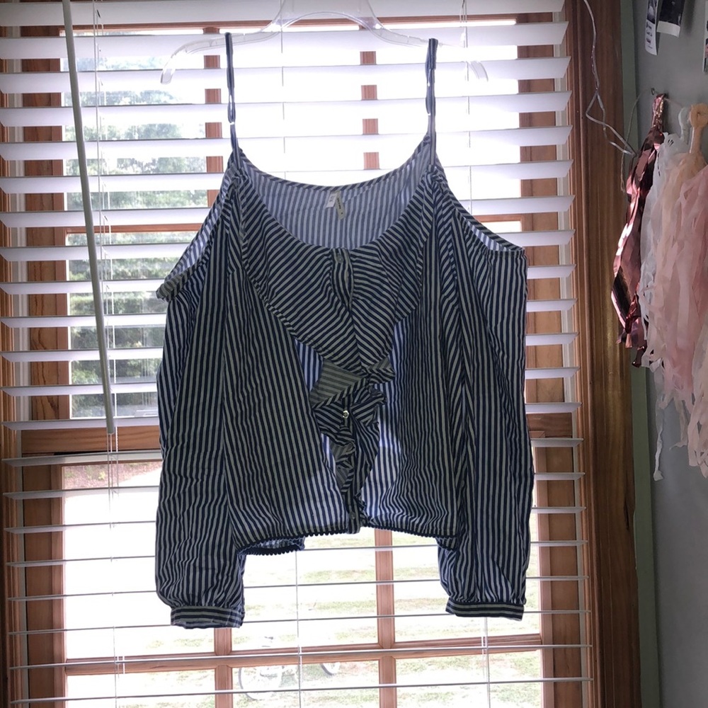 Striped open shoulder shirt